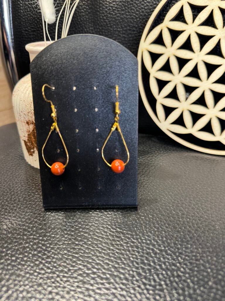 Boucles d’oreilles doré Jaspe rouge – bijou artisanal en pierre naturelle
